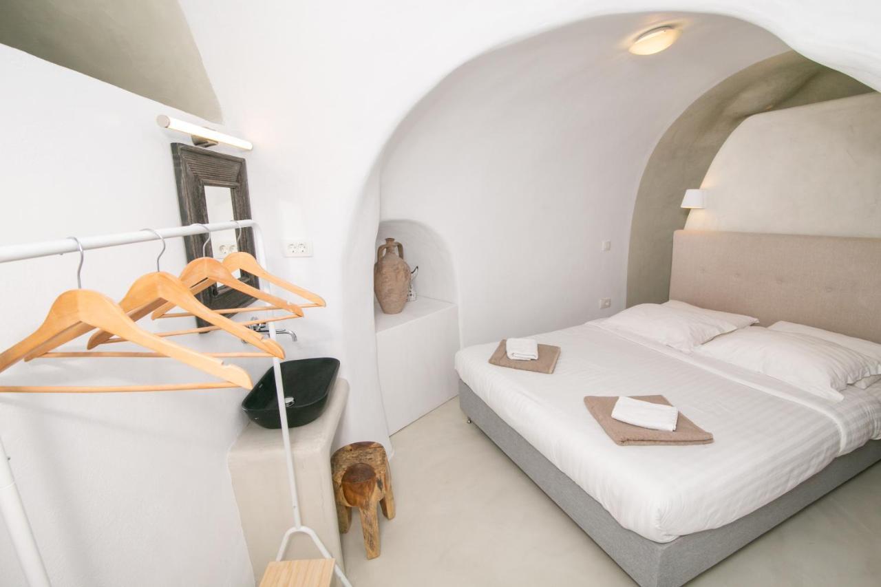 Opsis Cave House Apartment Oia  Exterior photo
