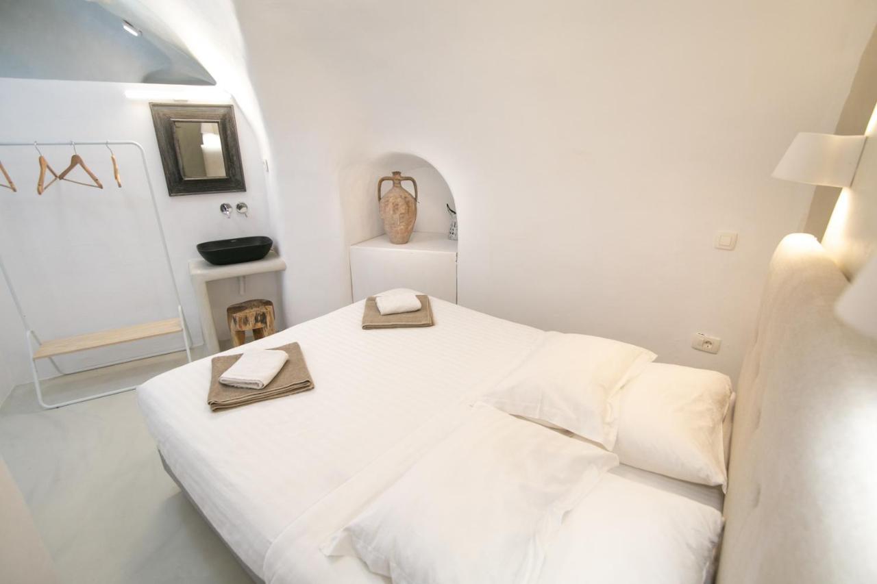 Opsis Cave House Apartment Oia  Exterior photo